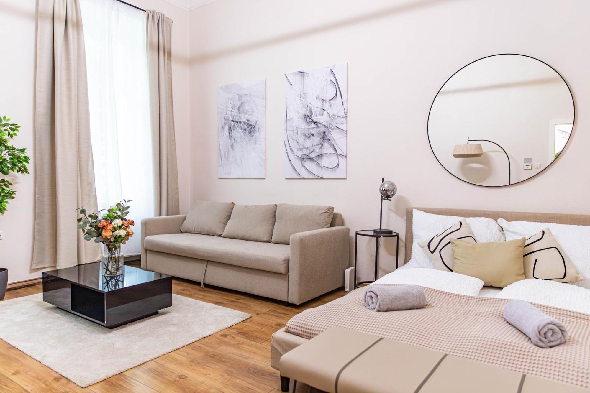 Stylish Apartment, Next To Schloss Belvedere Vienna Exterior photo