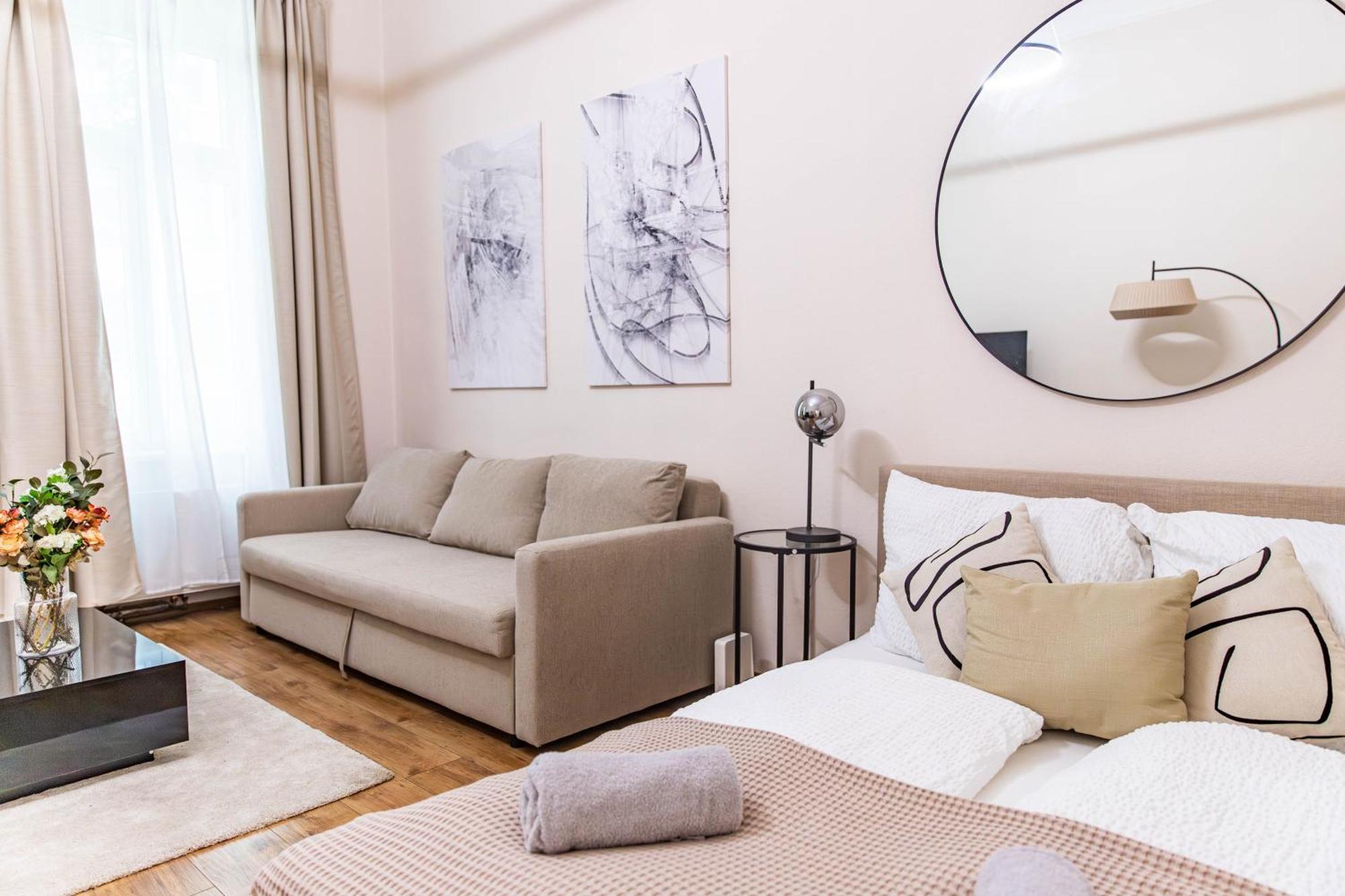 Stylish Apartment, Next To Schloss Belvedere Vienna Exterior photo