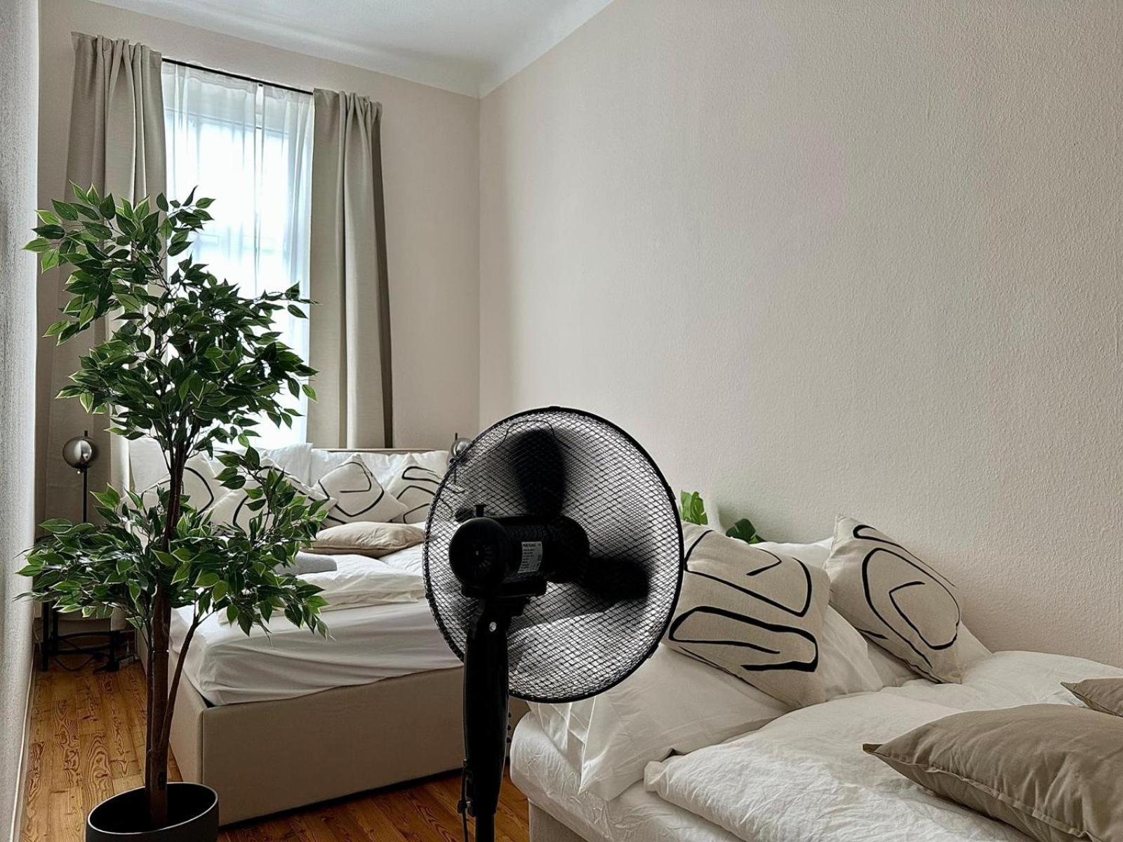 Stylish Apartment, Next To Schloss Belvedere Vienna Room photo